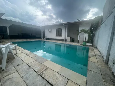 Casa com 3 Quartos à venda, 180m² no Aleixo, Manaus