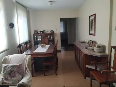 com 3 Quartos para alugar, 380m² no Santa Efigênia, Belo Horizonte