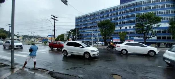 Ponto Comercial para alugar, 1126m² no Água de Meninos, Salvador