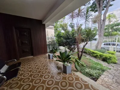 Casa com 7 Quartos à venda, 260m² no São José, Belo Horizonte