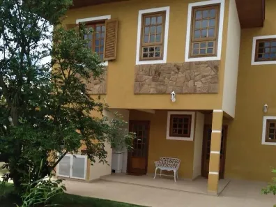 Casa de Condomínio com 3 Quartos para alugar, 235m² no Jardim Independência, Taubaté