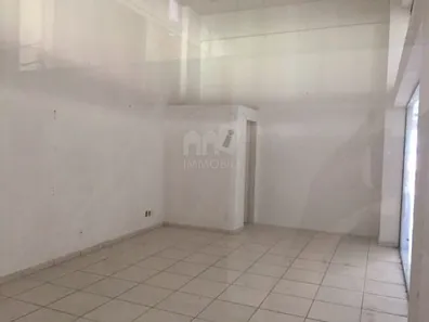 Ponto Comercial para alugar, 28m² no Retiro, Petrópolis
