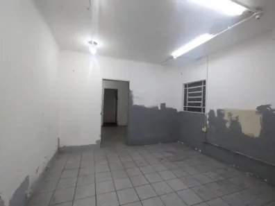 Casa com 4 Quartos para alugar, 90m² no Centro, Nova Iguaçu