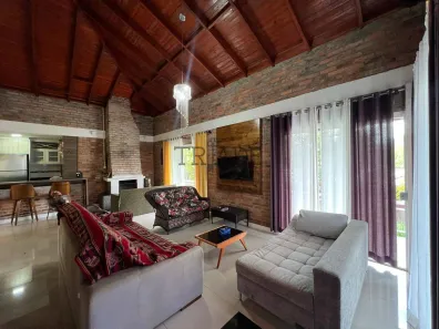 Fazenda/Sítio com 3 Quartos para alugar, 260m² no São Pedro da Terceira Légua, Caxias do Sul