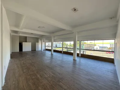 Sala Comercial para alugar, 300m² no Nossa Senhora das Graças, Canoas