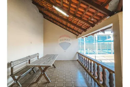 Sobrado com 3 Quartos à venda, 105m² no Centro, Matinhos