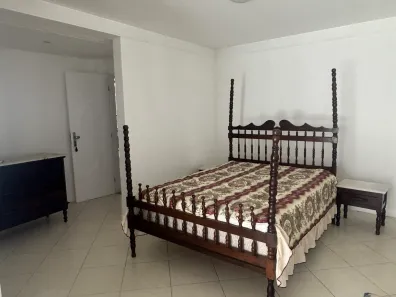 Casa de Condomínio com 5 Quartos para venda ou aluguel, 220m² no Portão, Lauro de Freitas