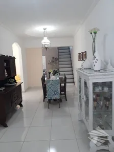 Casa com 3 Quartos à venda, 158m² no Vila Areao, Taubaté