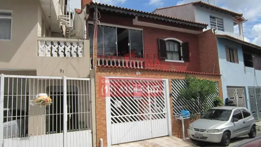 Sobrado com 2 Quartos à venda, 138m² no Vila Lourdes, Carapicuíba