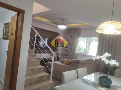 Sobrado com 3 Quartos à venda, 115m² no Vila Areao, Taubaté