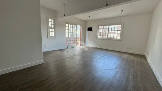 Sala Comercial à venda, 38m² no Centro, Gramado