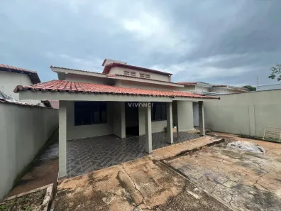 Sobrado com 4 Quartos para alugar, 300m² no Plano Diretor Sul, Palmas