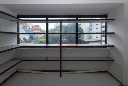 Sala Comercial à venda, 32m² no Parque Bela Vista, Salvador