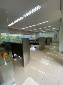 Sala Comercial para alugar, 1000m² no Centro, Campo Mourão
