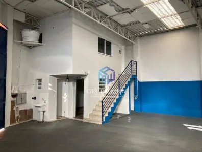 Galpão/Depósito/Armazém para alugar, 230m² no Vila Artura, Sorocaba