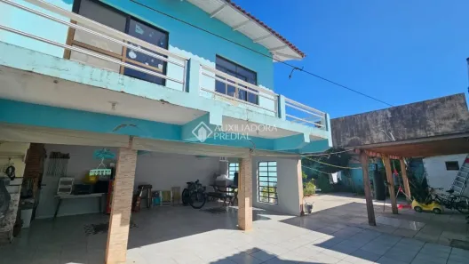 Sobrado com 6 Quartos à venda, 383m² no Centro, Guaíba