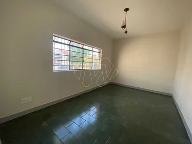Casa com 5 Quartos à venda, 200m² no Vila Santana, Araraquara