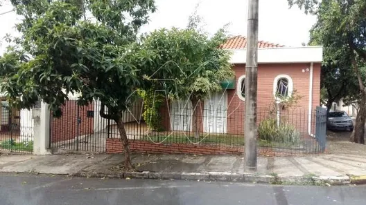 Casa com 3 Quartos à venda, 212m² no Centro, Araraquara