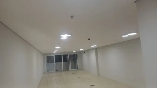 Sala Comercial para alugar, 94m² no Centro, Santos