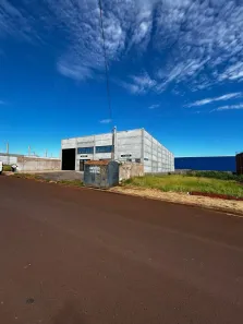Prédio Comercial para alugar, 800m² no , Marialva