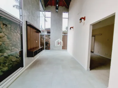 Casa de Condomínio com 3 Quartos para alugar, 216m² no Parque São Luís, Taubaté