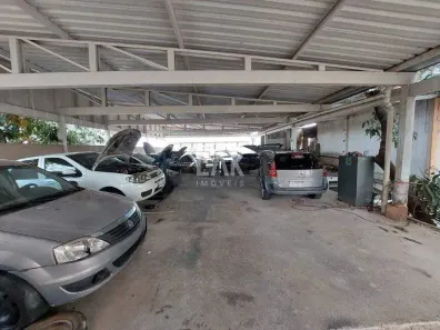 Galpão/Depósito/Armazém com 8 Quartos à venda, 685m² no Ipê, Belo Horizonte