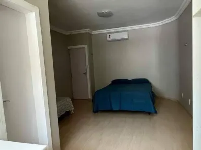 Casa de Condomínio com 6 Quartos para venda ou aluguel, 900m² no Parque 10 de Novembro, Manaus
