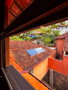 Apartamento com 3 Quartos para alugar, 176m² no Carangola, Petrópolis