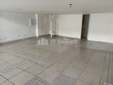 Ponto Comercial para alugar, 123m² no Freguesia (Jacarepaguá), Rio de Janeiro