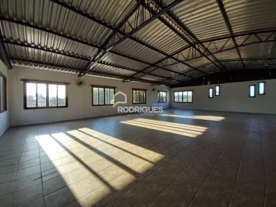 Sala Comercial para alugar, 110m² no Centro, Portão