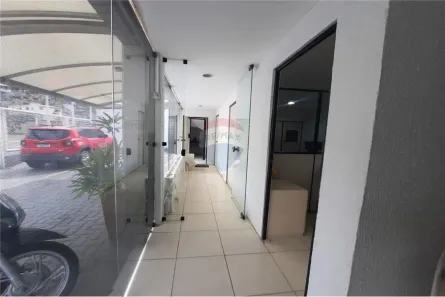 Prédio Comercial para alugar, 300m² no Graça, Salvador