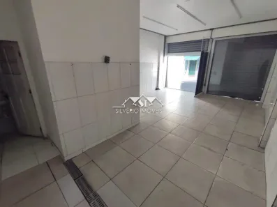 Ponto Comercial para alugar, 35m² no Quissama, Petrópolis
