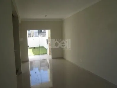 Sobrado com 3 Quartos para alugar, 125m² no Jardim Sofia, Joinville