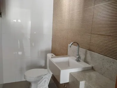 Sobrado com 3 Quartos para alugar, 160m² no Vila Rosa, Goiânia