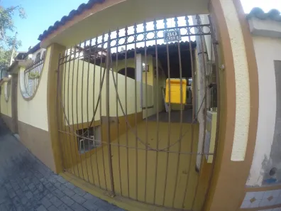 Casa de Condomínio com 2 Quartos para alugar, 70m² no Vila Valqueire, Rio de Janeiro