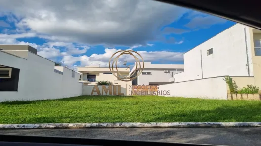 Lote/Terreno à venda, 300m² no Castelo, Tremembé