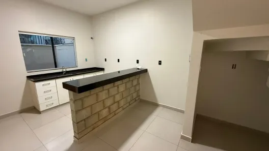 Sobrado com 3 Quartos para alugar, 111m² no Plano Diretor Sul, Palmas
