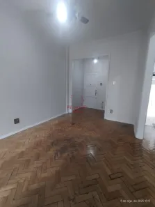 Apartamento com 2 Quartos para alugar, 71m² no Catete, Rio de Janeiro