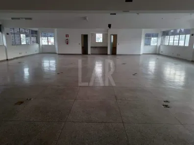 Sala Comercial para alugar, 550m² no Santa Efigênia, Belo Horizonte