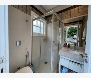 Casa de Condomínio com 4 Quartos para alugar, 420m² no Jardim Florença, Goiânia