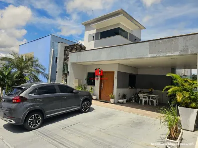 Casa de Condomínio com 3 Quartos à venda, 300m² no Tarumã, Manaus