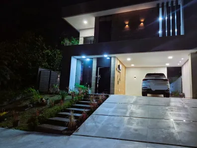Casa de Condomínio com 3 Quartos para alugar, 280m² no Ponta Negra, Manaus