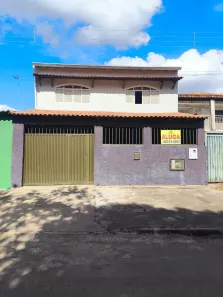 Sobrado com 3 Quartos para alugar, 110m² no Samambaia Norte, Brasília