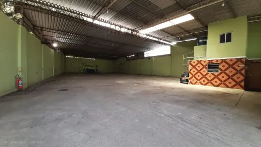 Galpão/Depósito/Armazém para alugar, 600m² no Taquara, Rio de Janeiro