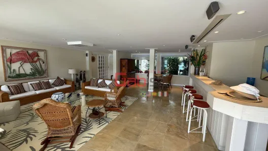 Casa de Condomínio com 5 Quartos para venda ou aluguel, 720m² no Centro, Cabo Frio
