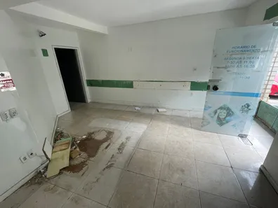 Ponto Comercial para venda ou aluguel, 120m² no Liberdade, Salvador