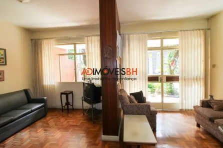 Casa com 4 Quartos para alugar, 315m² no Santo Antônio, Belo Horizonte