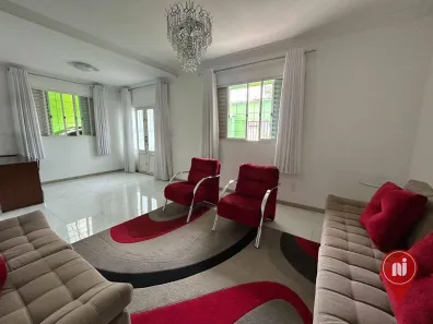 Casa com 5 Quartos para venda ou aluguel, 270m² no Ingá, Betim