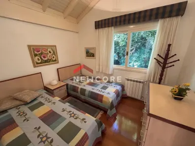 Casa de Condomínio com 3 Quartos à venda, 137m² no Planalto, Gramado