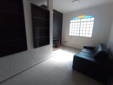 Casa com 3 Quartos para alugar, 145m² no Santa Efigênia, Belo Horizonte